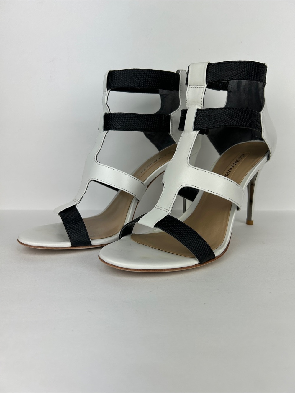 BCBGMAXAZRIA Palmer Black and White Leather Shoes size 9 1/2